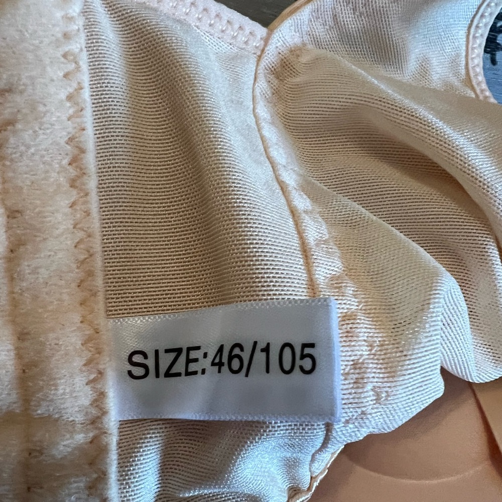 Bras - Picture 8 of 13